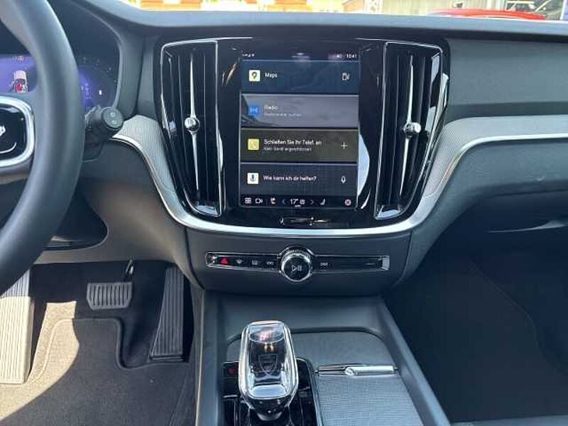 Volvo V60 Plus Dark B4 Benzin EU6d Leder digitales Cockpit Memory Sitze Soundsystem LED Ku