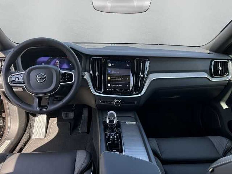 Volvo V60 Plus Dark B4 Benzin EU6d Leder digitales Cockpit Memory Sitze Soundsystem LED Ku