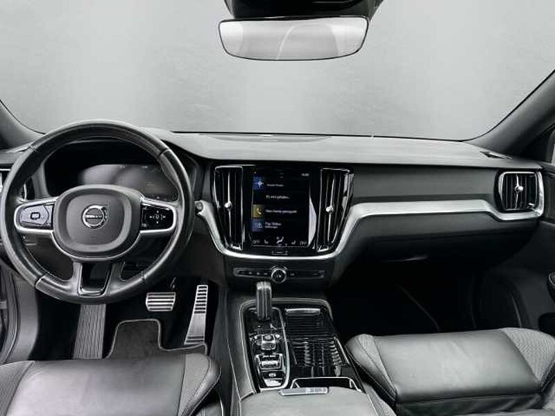 Volvo V60 R Design Recharge Plug-In Hybrid AWD T8 Twin Engine EU6d