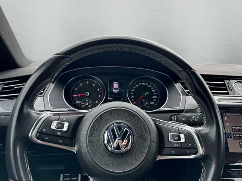 Volkswagen Arteon R-Line 2.0 TSI Navi Leder digitales Cockpit LED Sperrdiff.