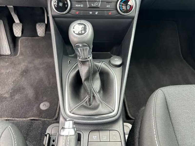 Ford Fiesta Cool & Connect DAB SHZ LenkradHZG Spurhalteass. Notbremsass. Temp