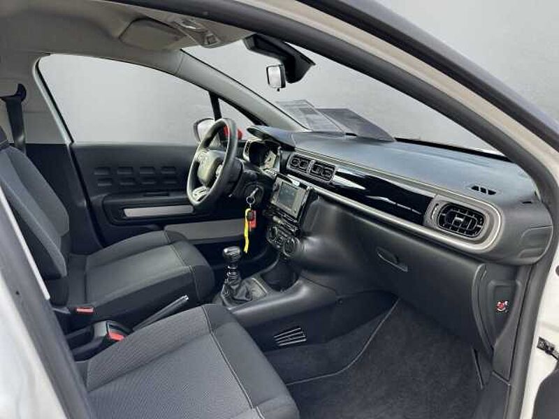 Citroen C3 Feel LED DAB Spurhalteass. Verkehrszeichenerk. Notbremsass. Temp Tel. -Vorb. Berg