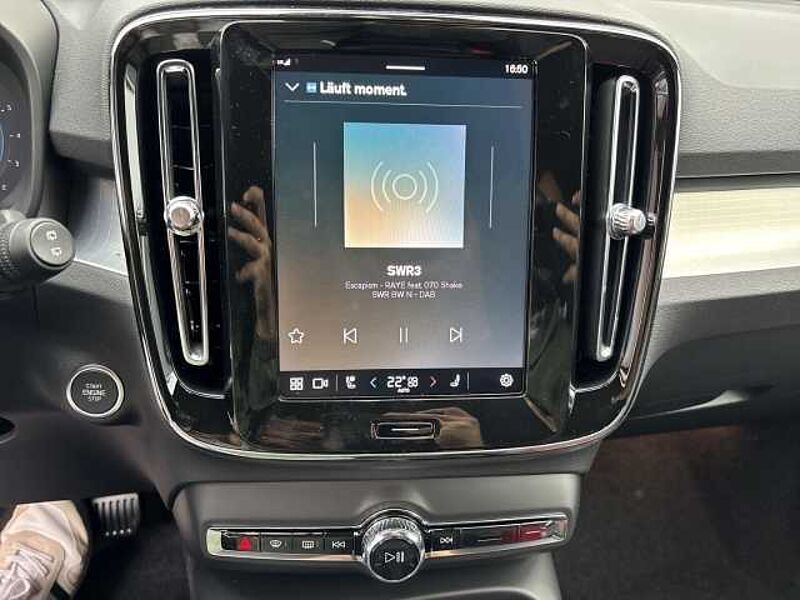 Volvo XC40 Core 2WD B3 EU6d AHK Navi digitales Cockpit Sperrdiff. ACC El. Heckklappe