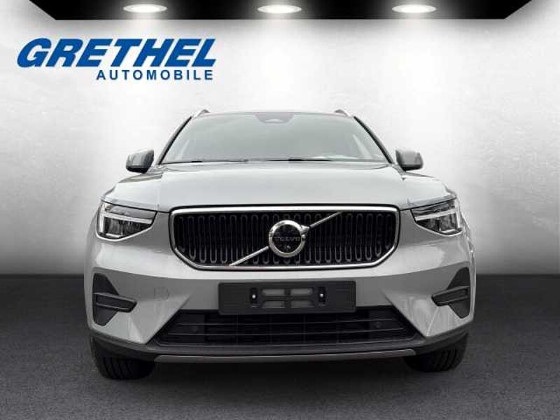 Volvo XC40 Core 2WD B3 EU6d AHK Navi digitales Cockpit Sperrdiff. ACC El. Heckklappe