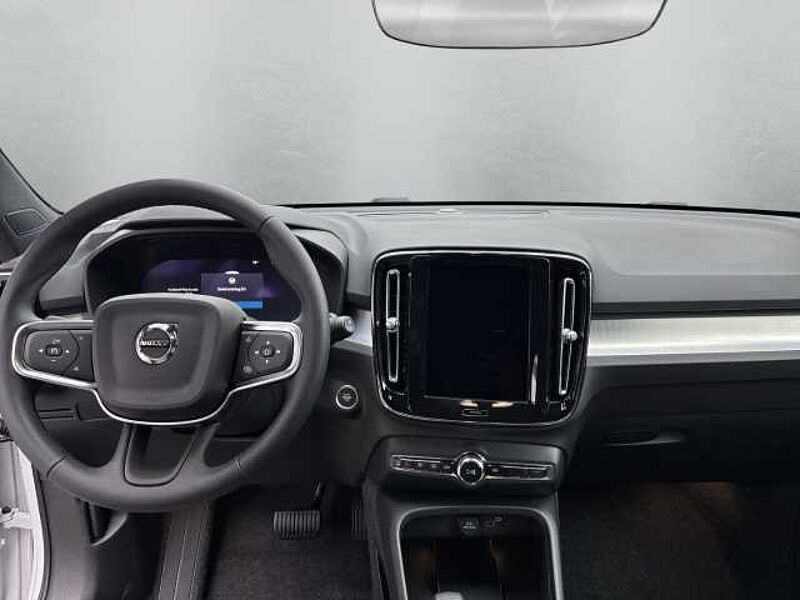 Volvo XC40 Core 2WD B3 EU6e Navi digitales Cockpit Sperrdiff. ACC El. Heckklappe