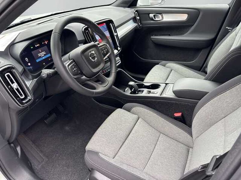 Volvo XC40 Core 2WD B3 EU6e Navi digitales Cockpit Sperrdiff. ACC El. Heckklappe