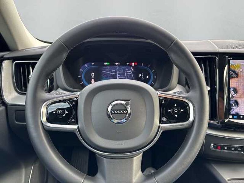 Volvo XC60 Plus Dark AWD B4 Diesel EU6d StandHZG AHK-klappbar digitales Cockpit Memory Sitz