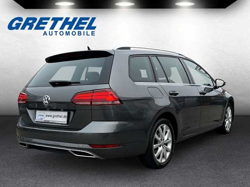 Volkswagen Golf VII Highline BMT Start-Stopp 1.5 TSI Navi Massagesitze LED Sperrdiff. ACC