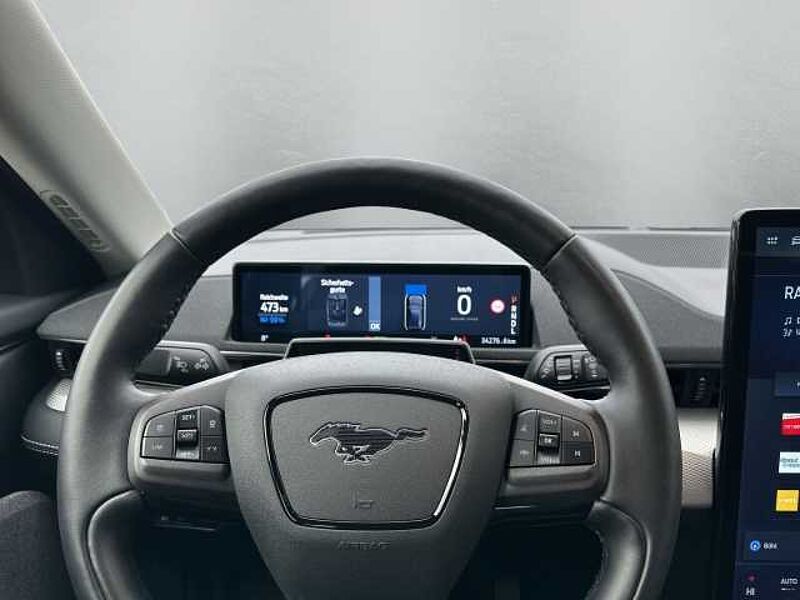 Ford Mustang MACH-E Navi digitales Cockpit Soundsystem B & O LED ACC El. Heckklappe Mehrzonenklima