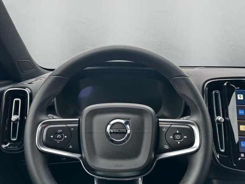 Volvo XC40 Core Recharge Pure Electric 2WD P8 StandHZG Navi digitales Cockpit Soundsystem